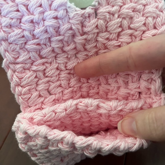 Crocheted wallet - Picture 2 of 3